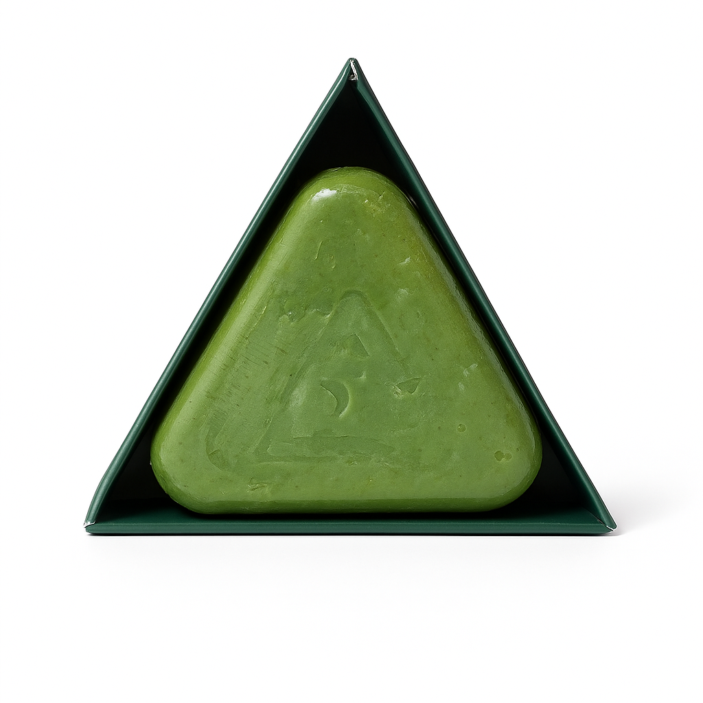 Seven green شامبو صلب بالأعشاب الطبيعية – يغذي، يقوّي، ويمنح شعرك لمعانًا طبيعيًا 👌